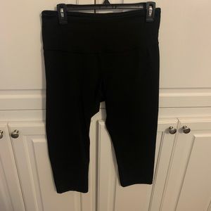Old Navy Cropped athletic leggings